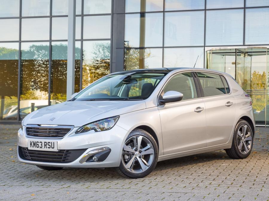  Peugeot 308 2013 года  (UK) (фото 4 из 25)